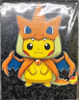 デッキシールド『メガリザードンXのポンチョを着たピカチュウ
