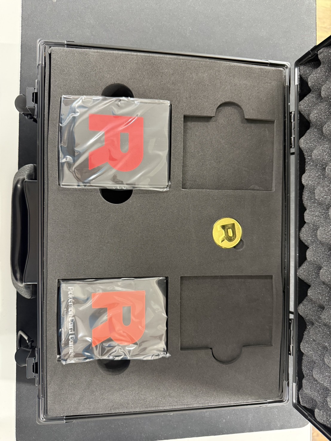 ロケット団のキャッシュケース ポケモンカードゲーム ロケット団の栄光 アタッシュケースセット BOX